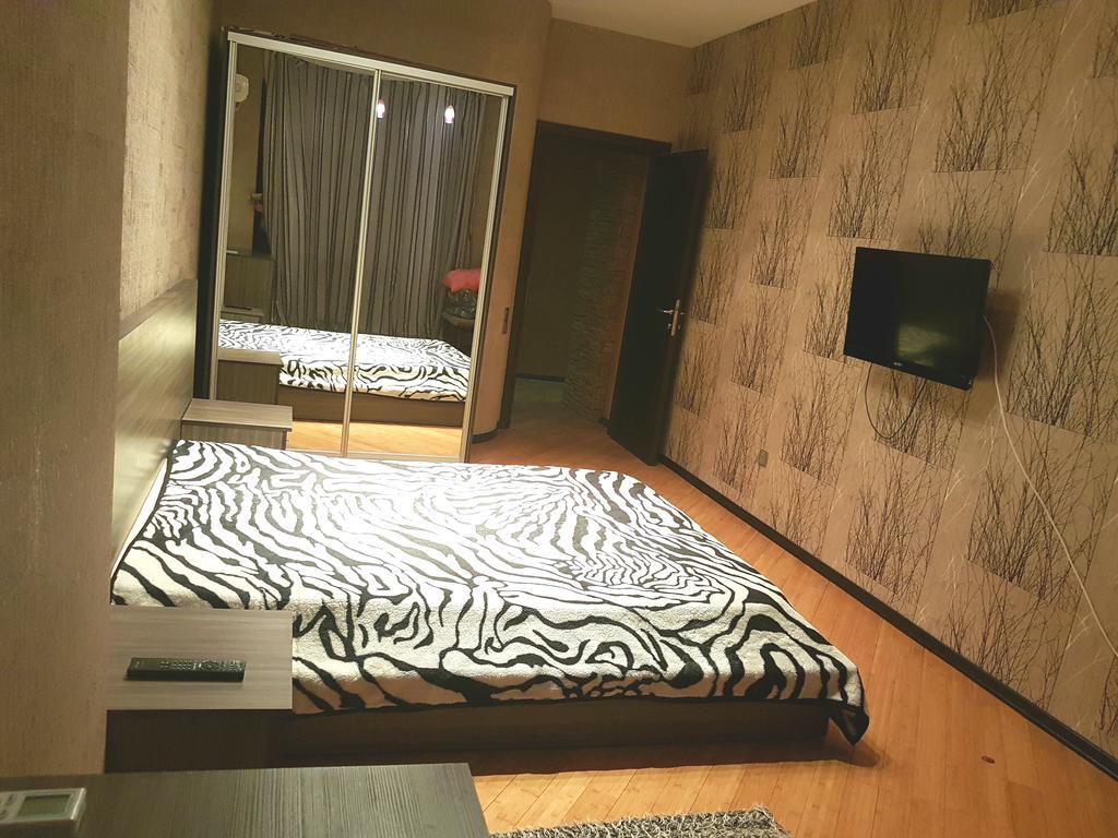 Apartment On Mirqasimov St.29 Baku Exteriör bild